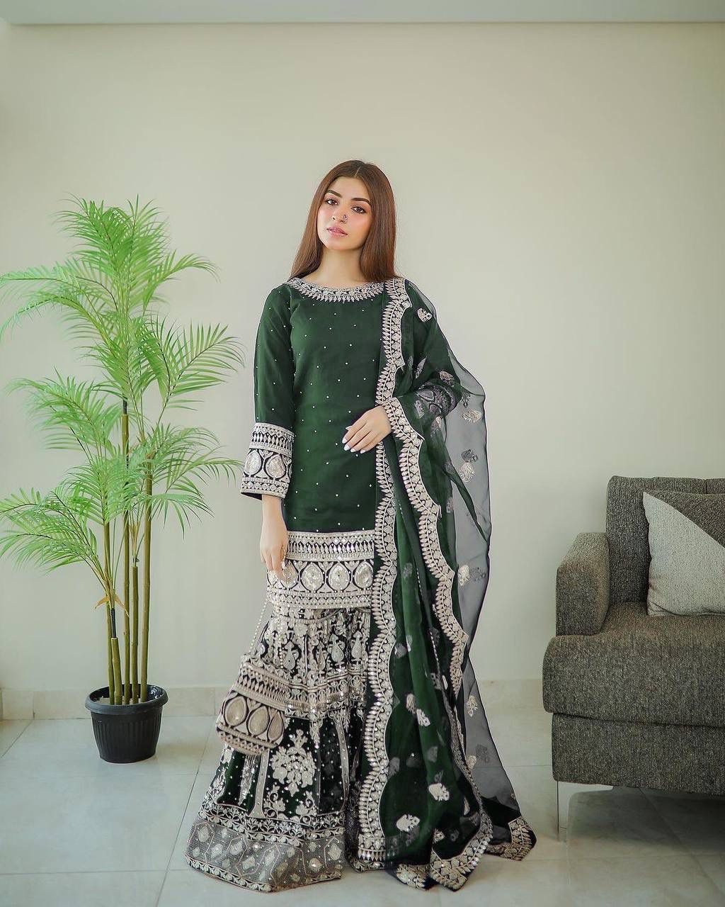 Elegant Festive Wear Festive Suit Set for Women